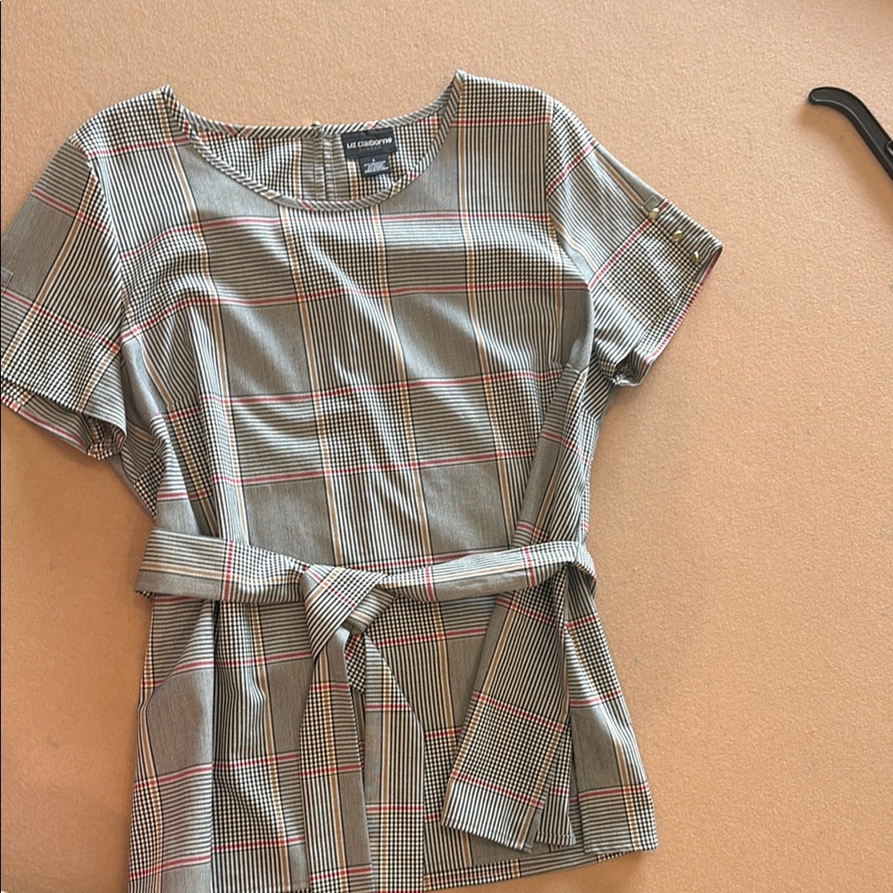 Liz Claiborne Gray Red Tie Front Fitted Blouse
